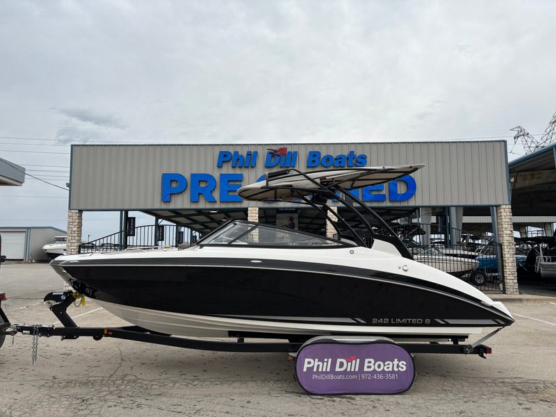 2016 Yamaha 242 LTD SE