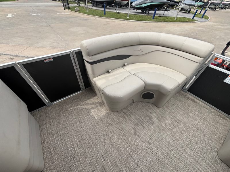 Boat Image 10