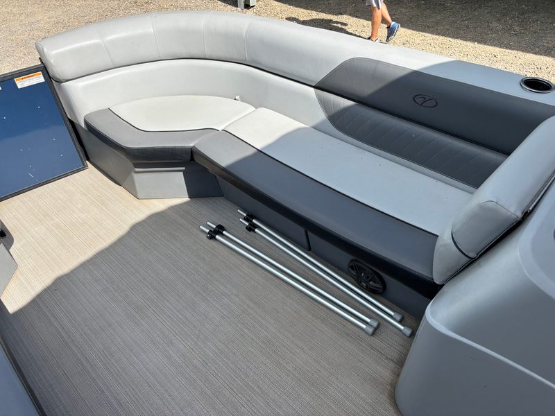 Boat Image 8