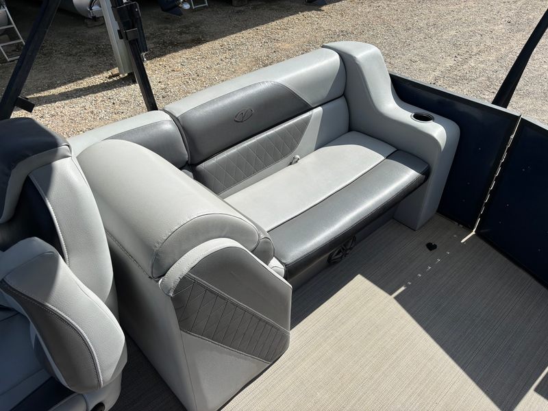 Boat Image 12