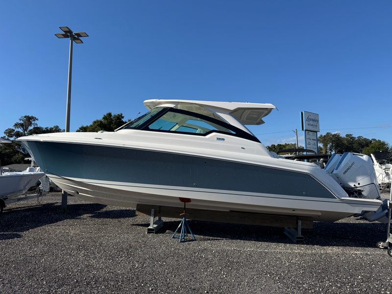 2026 Tiara Yachts 34 LX