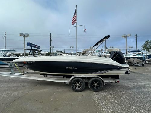 2020 Stingray 212 SC