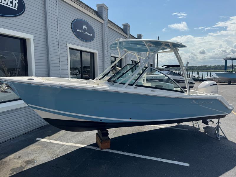 2020 Cobia 240 DC