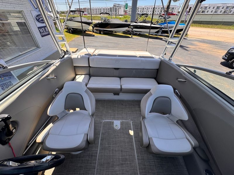 Boat Image 10