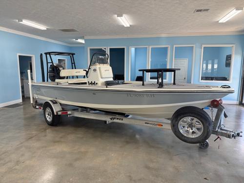 2017 Hewes Redfisher 19