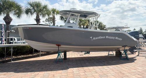 2019 Cobia 301 CC