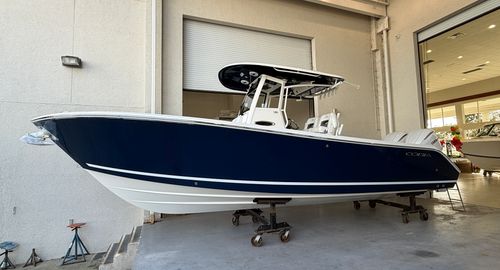 2026 Cobia 285 CC