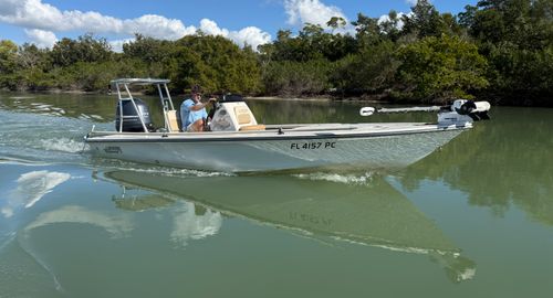 2011 Hewes Redfisher 18