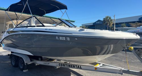 2022 Hurricane Sundeck 235 OB