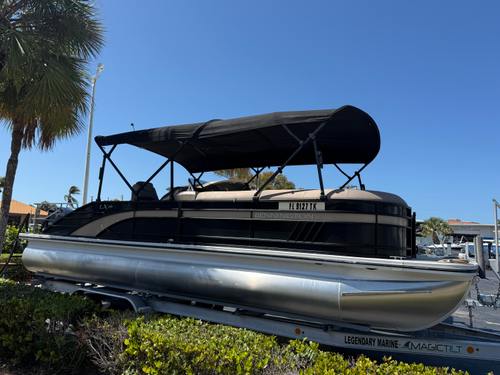 2023 Bennington 26 LXSB