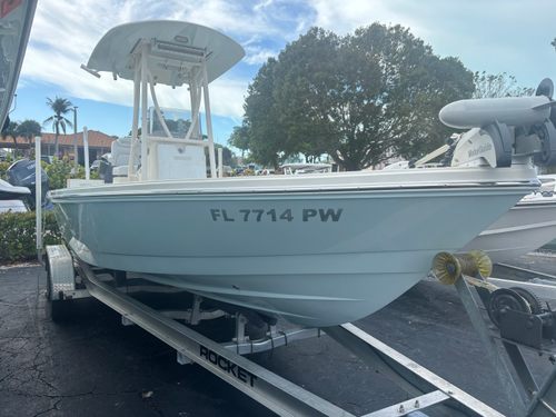 2015 Pathfinder 2400 TRS