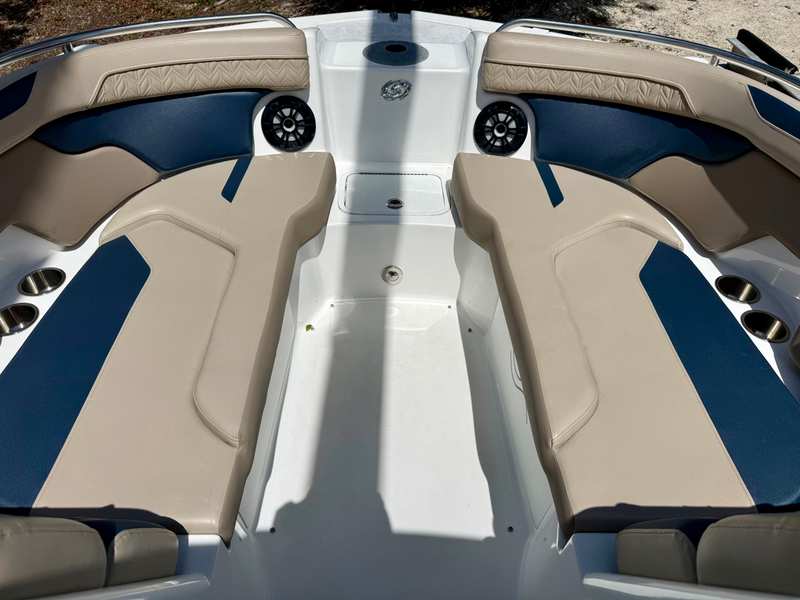 Boat Image 21