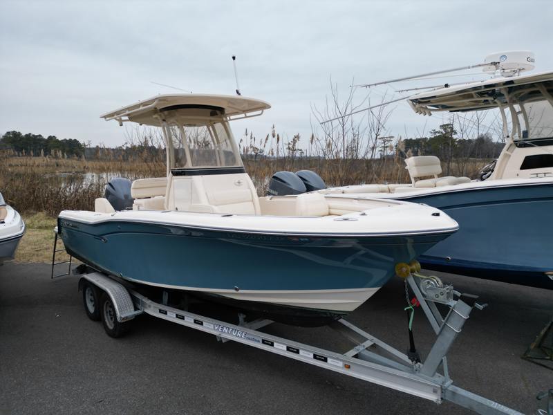 2018 Grady white Fisherman 216