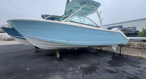 2025 Cobia 240 DC